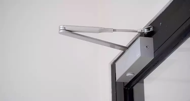 Screen Door Closer Installation in Meadow Woods, FL