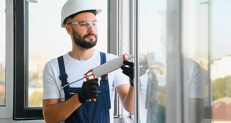 Retractable Screens Repair for Patio in Meadow Woods, FL