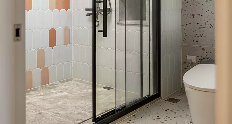 Sliding Shower Door Repair in Meadow Woods, FL
