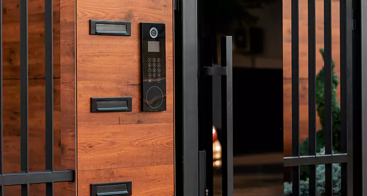 Automatic Door Maintenance in Meadow Woods, FL