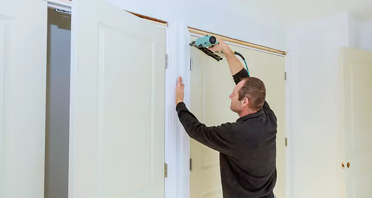 Top Rated Door Fixing ServiceFixing Garage Door Track in Meadow Woods, FL