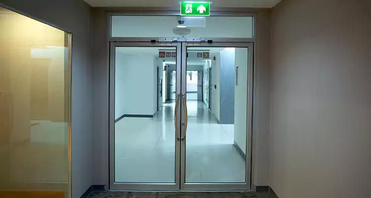 Emergency Glass Door Repair in Meadow Woods, FL