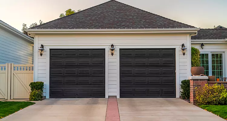 Residential Local Garage Door Repair in Meadow Woods, FL