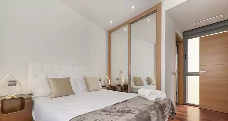 Sliding Wardrobe Door Mirror Replacement in Meadow Woods, FL